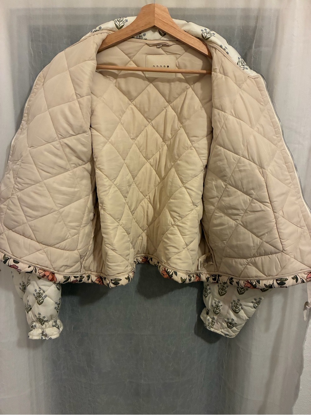 SOFT☁️Blank NYC Women's Natural Bloom Bash Quilted Bomber Jacket Sz L - Picture 2 of 3